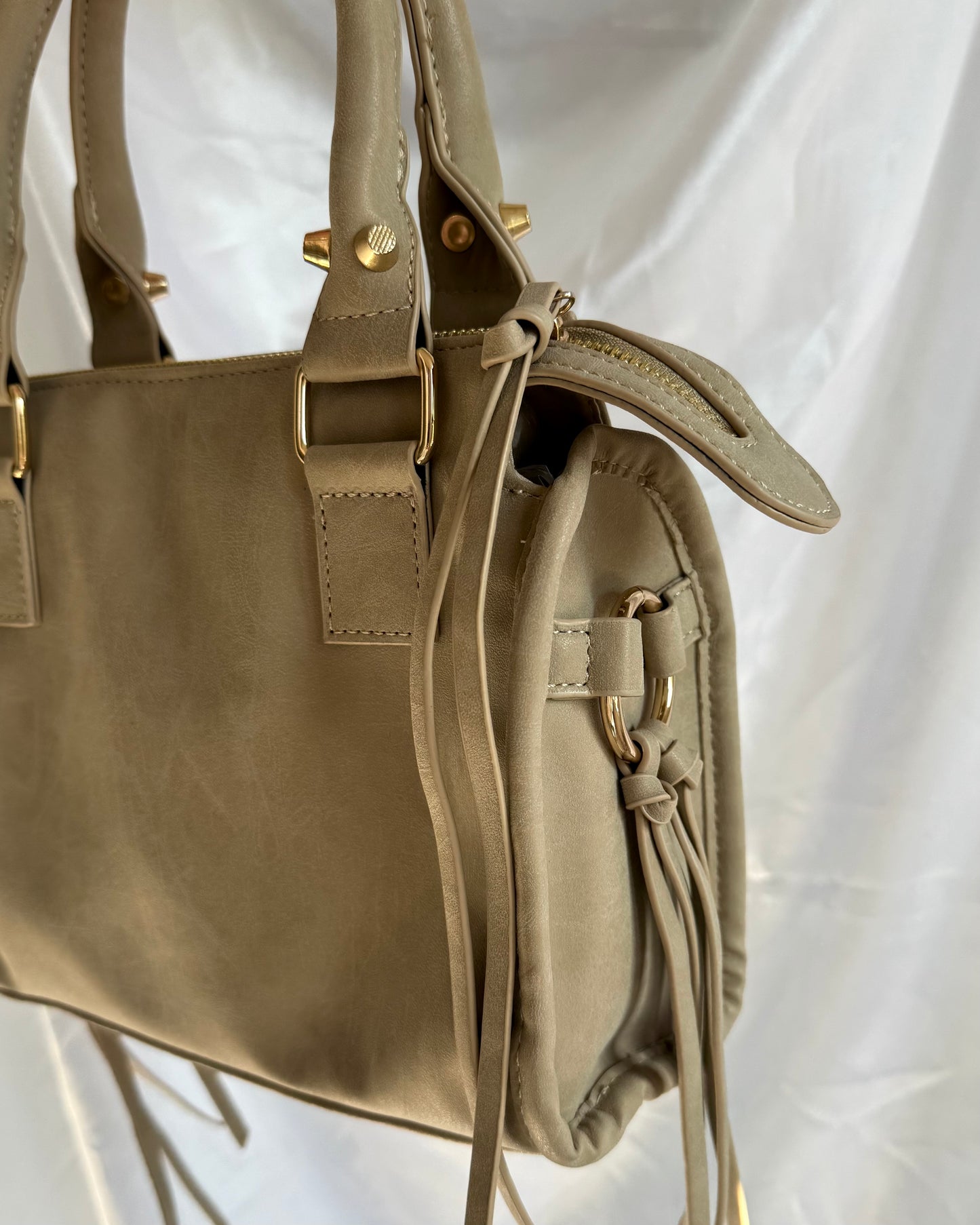 Spring Fringe Tas